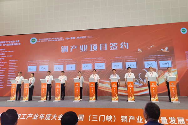 采用12C超充技术 这一年产30万组锂电池