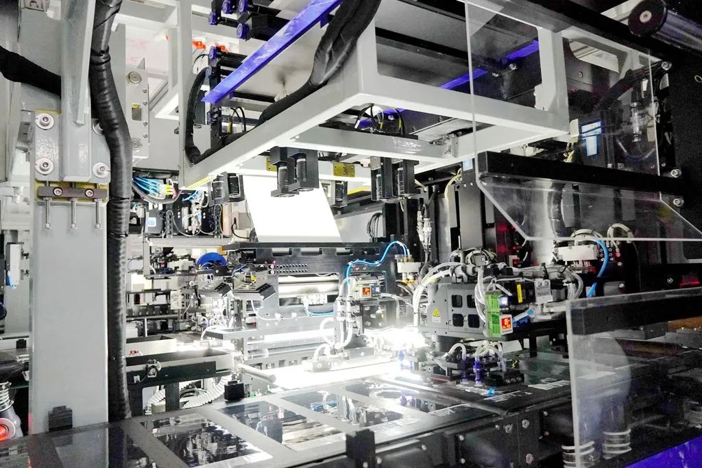 月产约160万支！宜昌楚能首批量产叠片工艺动