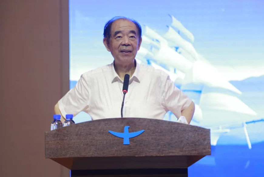 多氟多董事长李世江：靠灵心巧手穿越经