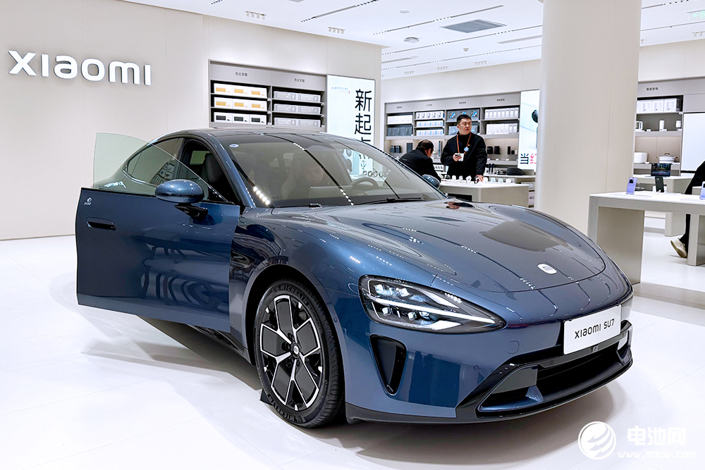 理想不“理想”，零跑没“领跑”！年内脱亏