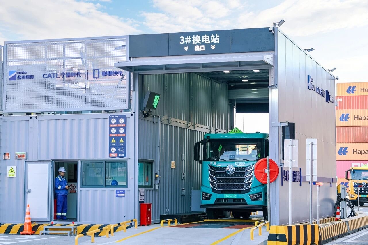 2025年中国电动重卡用锂电池装机量达96.7GWh